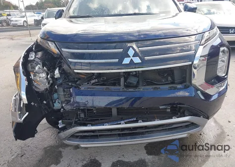 2025 Mitsubishi Outlander Se 2.5 2Wd z USA, uszkodzony, nr VIN JA4J3VA87SZ015679